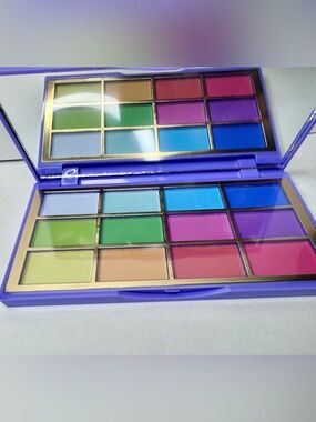 Appeal Dream 12 Shade Multicolor Eyeshadow Palette - NEW